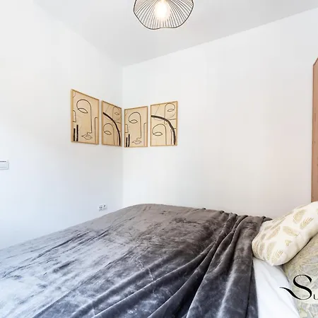 Perfect Stylish 1 Bedroom Getaway Apartment Torremolinos